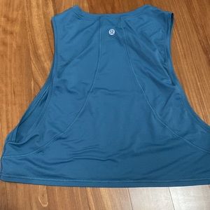 lululemon cropped tank